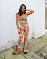 -Brown, Tan, and Yellow Colors
-Paisley Print
-Elastic Waistband
-Flare Leg
-Fabric Stretches
-High Waisted
-Pants
-Two Piece Sets (Bottoms)
Materials:
95% Polyester | 5% Spandex
P1806 PANT PATG
