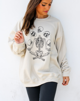 -Tan hoodie
-Crewneck
-Skeleton detail
-Juggling head detail
-50% cotton
-50% polyester
-XL size
SPOOKY SS JUGGLE ONE SIZE